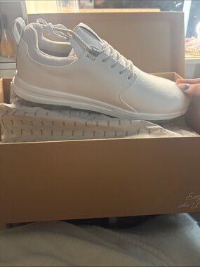 Men's  TRUE White Casual Lace-Up Sneakers